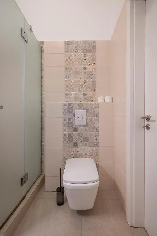 Central Grand Apartment With 5Bedrm 2Bathroom Budapest
